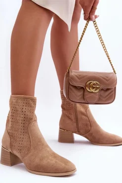 Zamszowe Ażurowe Botki Na Obcasie Ciemnobeżowe Perale