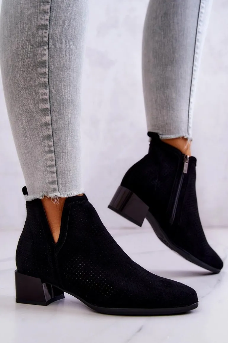 Zamszowe Botki Ażurowe Z Wycięciem Czarne Carine