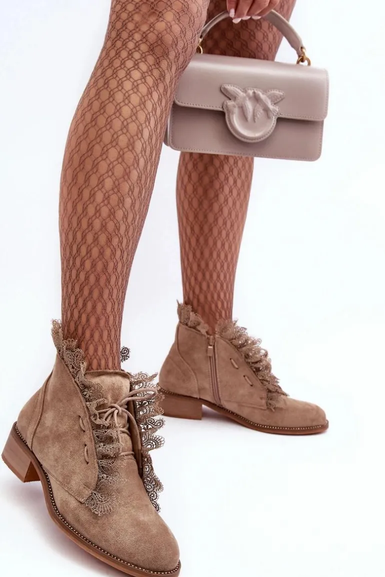 Zamszowe Botki Damskie Na Płaskim Obcasie Beżowe Klemovia