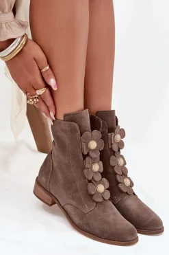 Zamszowe Botki Damskie Z Ozdobnymi Kwiatkami Zazoo 3085 Ciemnobeżowe