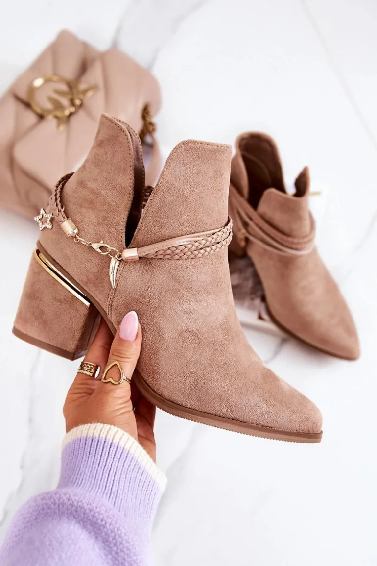 Zamszowe Botki Kowbojki Z Paskami Ciemnobeżowe Inessa