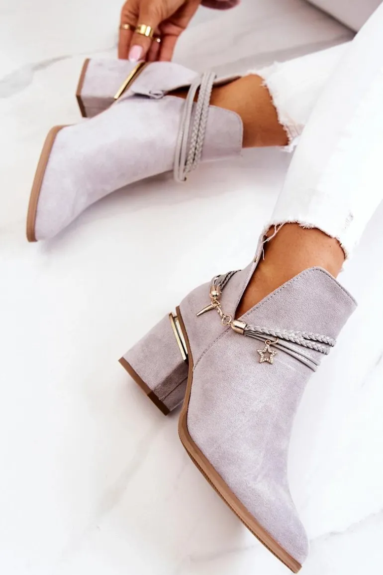 Zamszowe Botki Kowbojki Z Paskami Szare Inessa