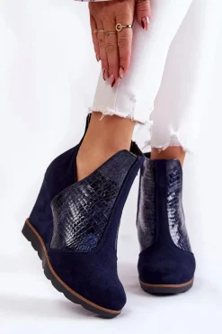 Zamszowe Botki Na Koturnie Krokodyli Wzór Granatowe Alda