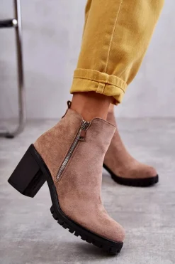 Zamszowe Botki Na Obcasie Z Suwakiem Beżowe Sevione