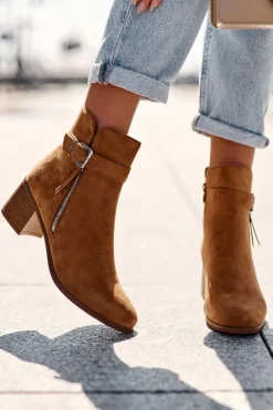 Zamszowe Botki Na Obcasie Z Klamrą Brązowe Bronte