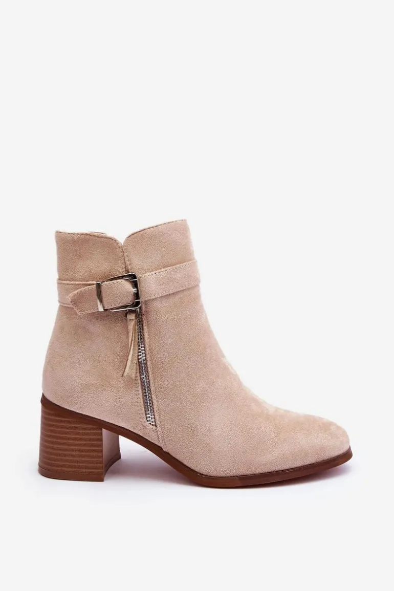 Zamszowe Botki Na Obcasie Z Klamrą Beżowe Bronte