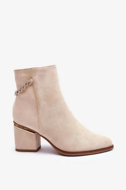 Zamszowe Botki Na Obcasie Z Biżuteryjną Ozdobą Beżowe Jadirel