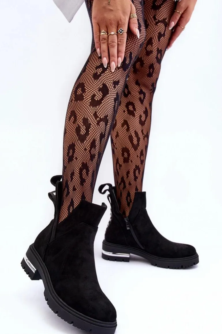 Zamszowe Botki Na Płaskim Obcasie Z Wycięciami Czarne Lamedella