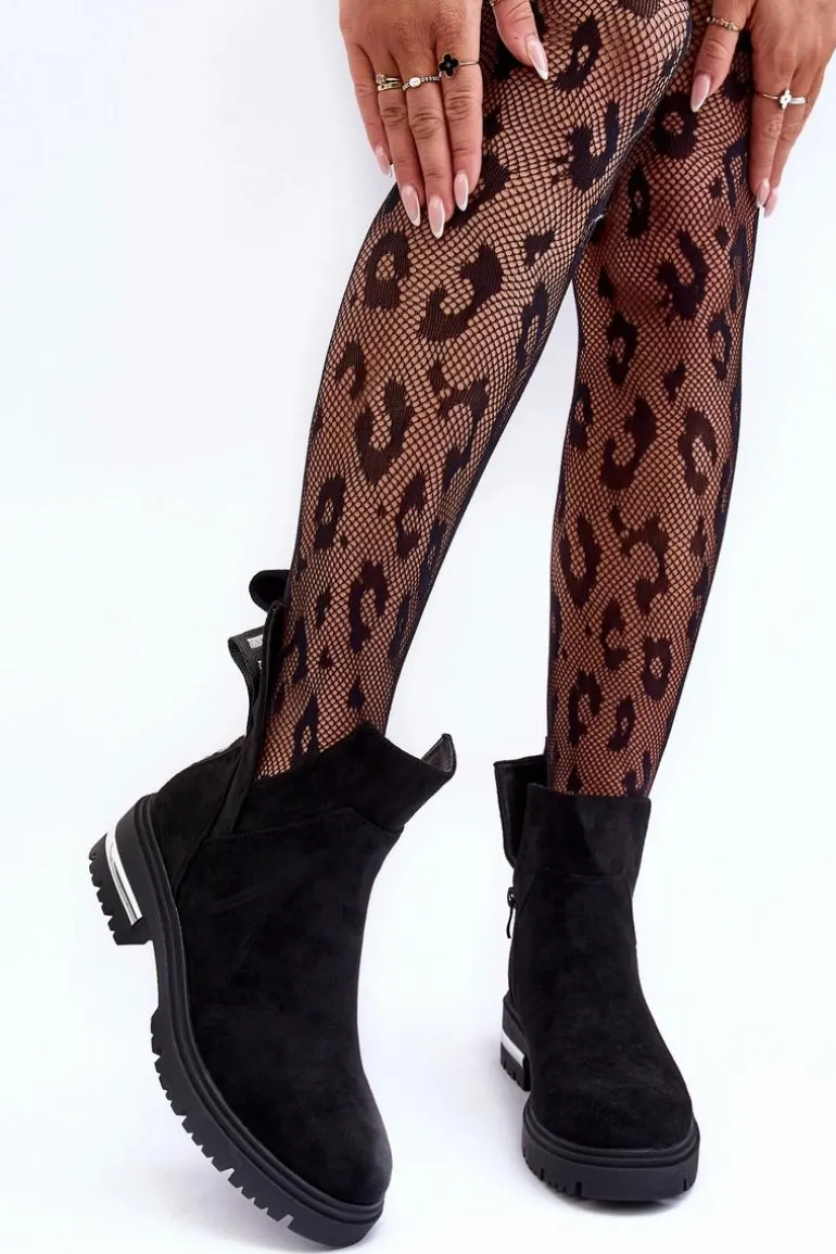 Zamszowe Botki Na Płaskim Obcasie Z Wycięciami Czarne Lamedella