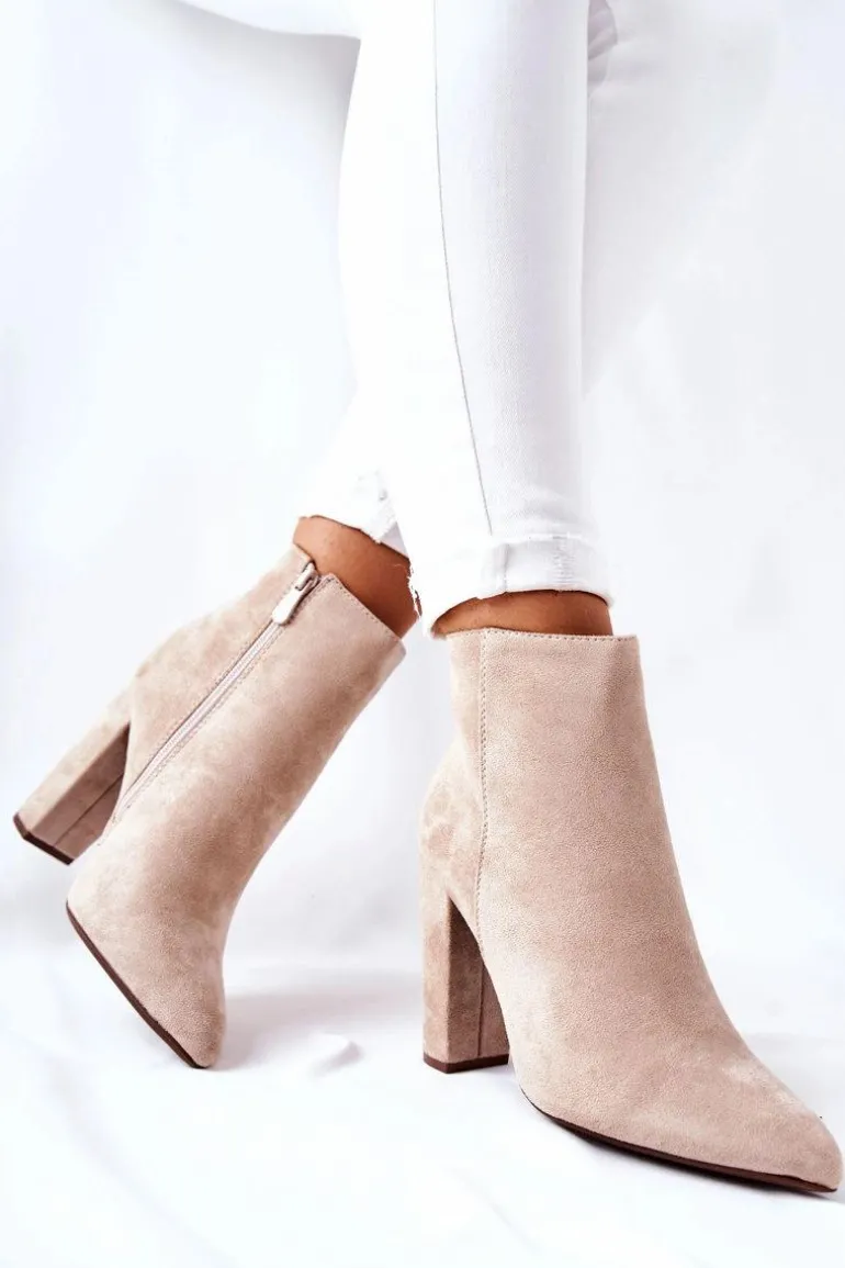 Zamszowe Botki Na Słupku Beżowe Rinasa