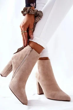 Zamszowe Botki Na Słupku Beżowe Rinasa