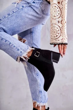 Zamszowe Botki Na Słupku Czarne Vannes