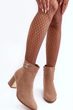 Zamszowe Botki Na Słupku Z Ozdobą Beżowe Dwinja