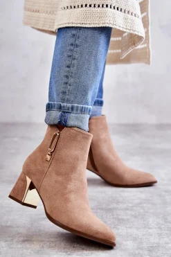 Zamszowe Botki Na Słupku Z Ozdobą Beżowe Erine