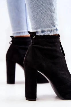 Zamszowe Botki Na Suwak Czarne Donnita