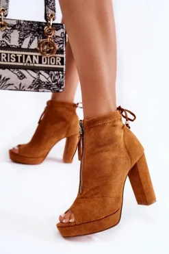 Zamszowe Botki Na Suwak Camel Donnita