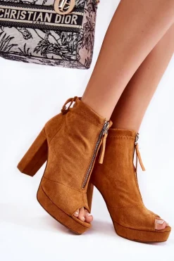 Zamszowe Botki Na Suwak Camel Donnita