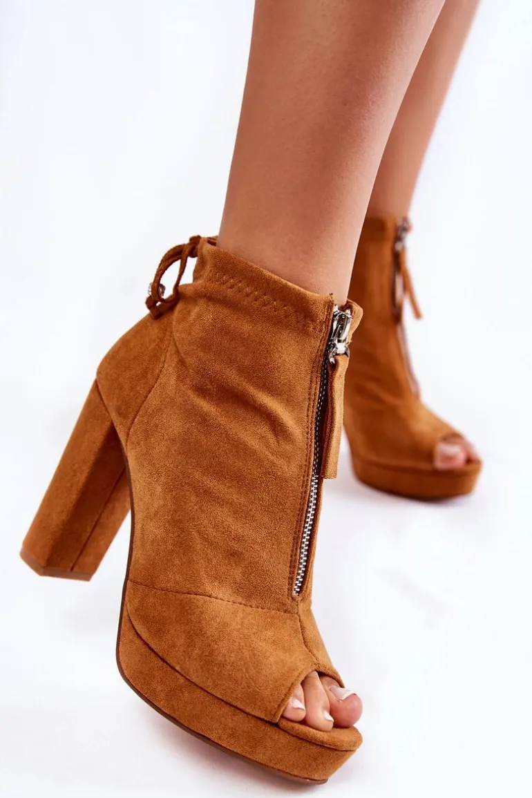 Zamszowe Botki Na Suwak Camel Donnita