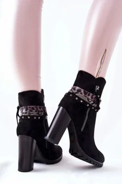 Zamszowe Botki Na Wysokim Słupku Czarne Besis