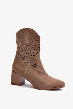 Zamszowe Botki Z Ażurową Cholewką Na Klocku Ciemnobeżowe Irvelame