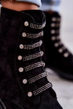 Zamszowe Botki Z Ozdobnymi Paskami Czarne Malesia