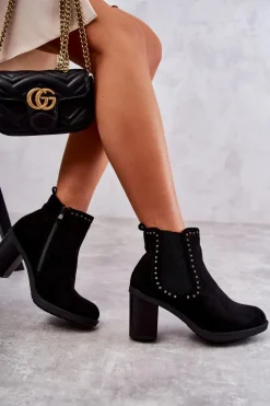 Zamszowe Botki Z Ćwiekami Na Słupku Czarne Cambia