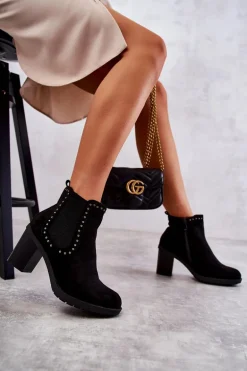 Zamszowe Botki Z Ćwiekami Na Słupku Czarne Cambia