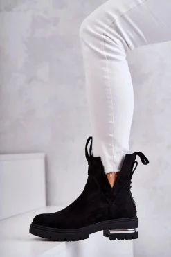 Zamszowe Botki Z Wycięciami Czarne Elvera