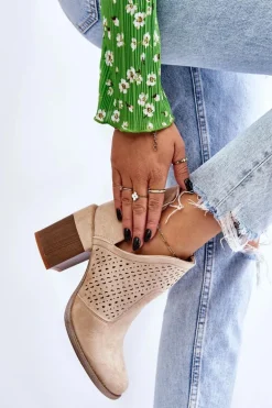 Zamszowe Botki Z Wycięciem Jasnobeżowe Layne