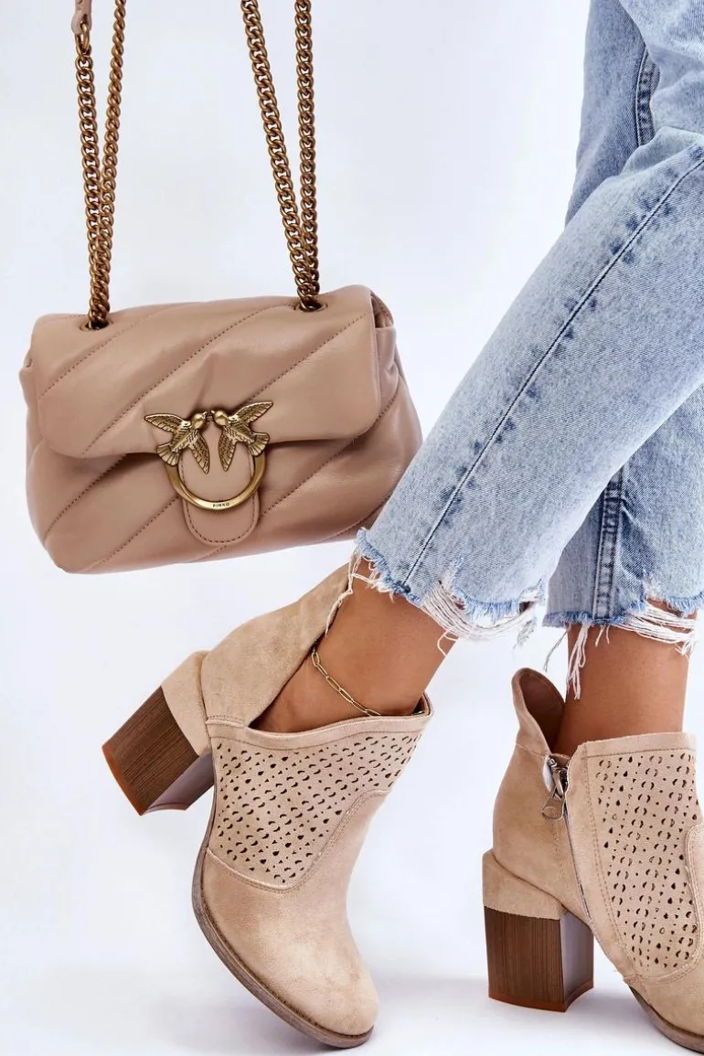 Zamszowe Botki Z Wycięciem Jasnobeżowe Layne