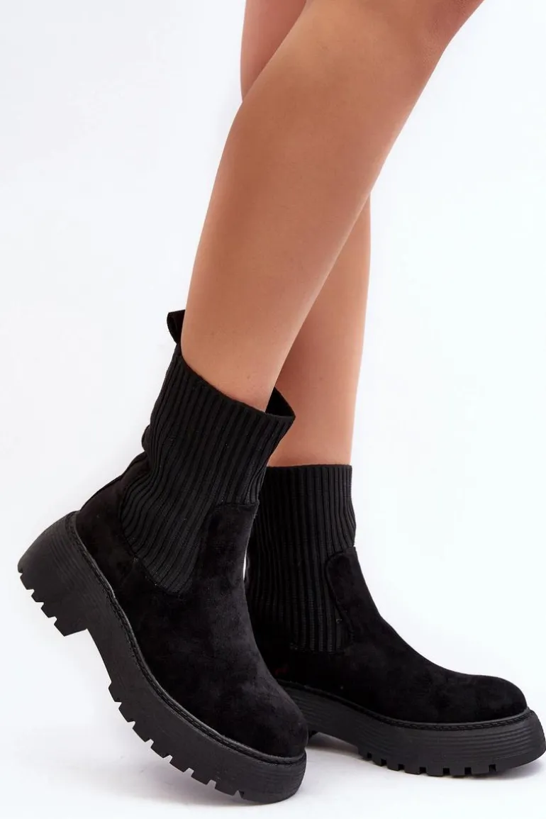 Zamszowe Botki Ze Skarpetą Na Platformie I Płaskim Obcasie Czarne Rewam