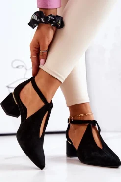 Zamszowe Czółenka Na Obcasie Laura Messi 2309 Czarne