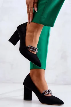 Zamszowe Czółenka Z Łańcuchem Czarne Alamoss