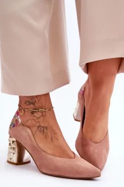 Zamszowe Czółenka Z Ozdobnym Obcasem Maciejka 05042-15 Różowe