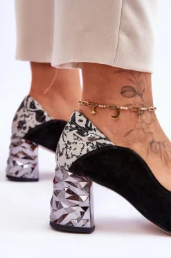 Zamszowe Czółenka Z Ozdobnym Obcasem Maciejka 05042-43 Czarne