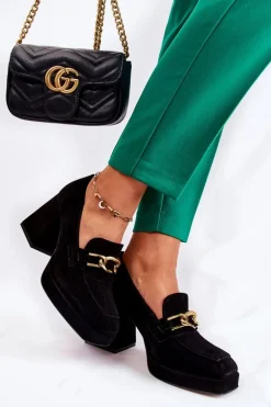 Zamszowe Czółenka Z Ozdobnym Łańcuchem Laura Messi 2444 Czarne