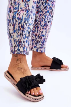 Zamszowe Damskie Klapki Z Kokardą Czarne Ambra