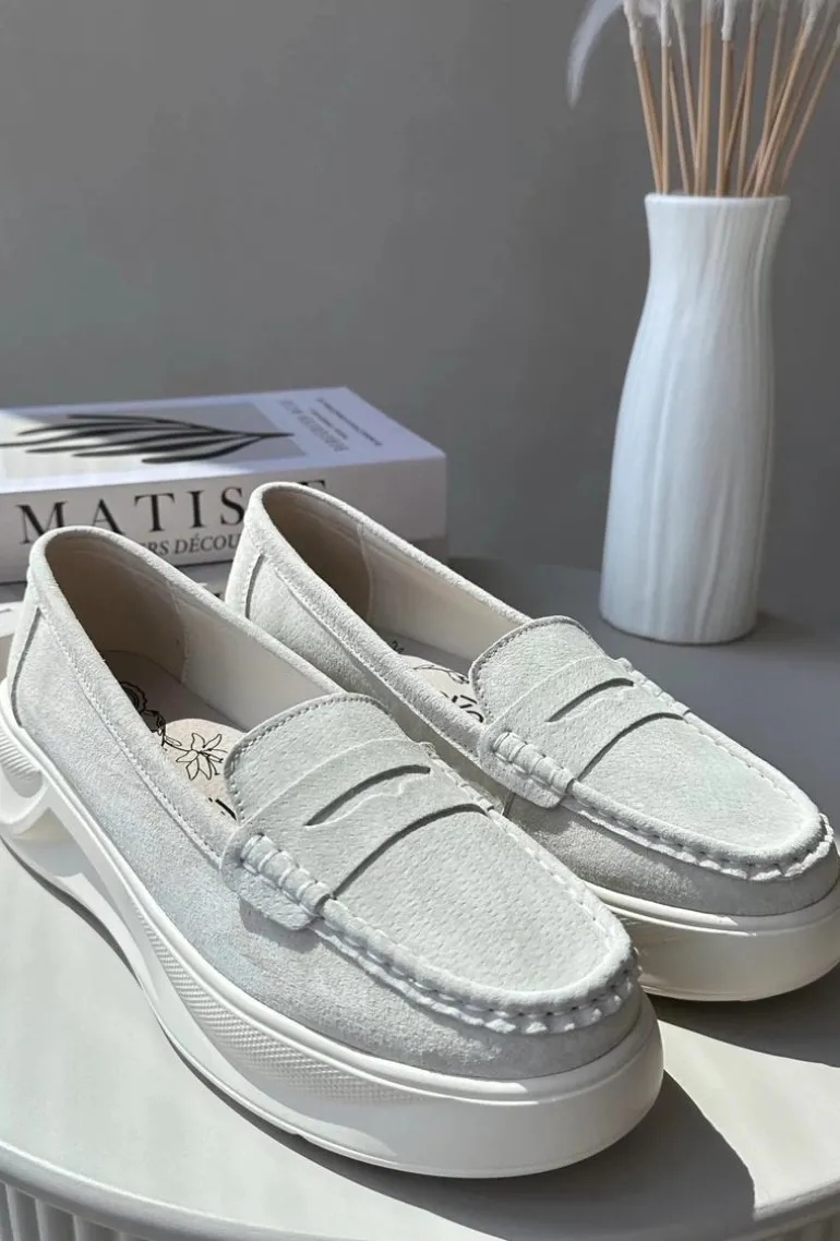 Zamszowe Damskie Mokasyny Jasnobeżowe Filidia