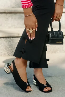 Zamszowe Eleganckie Sandały Damskie CheBello 4724 Czarne