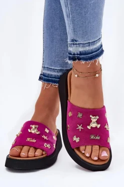 Zamszowe Klapki Damskie Z Przypinkami Vinceza 66741 Fuksja