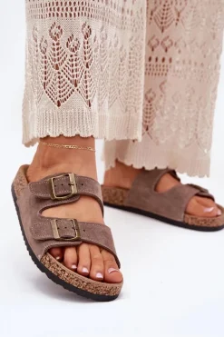 Zamszowe Klapki Na Korkowej Podeszwie Z Klamrami Ciemnobeżowe Tavira