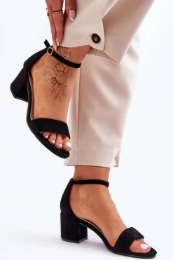 Zamszowe Klasyczne Sandały Na Niskim Obcasie Czarne Honeymoon