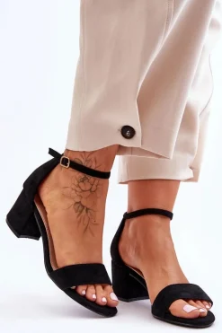 Zamszowe Klasyczne Sandały Na Niskim Obcasie Czarne Honeymoon