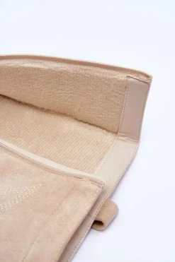 Zamszowe Kozaki Damskie Na Słupku Jasnobeżowe Khabira