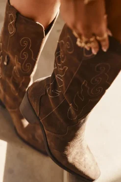 Zamszowe Kozaki Kowbojki Damskie Na Obcasie Brązowe Karira