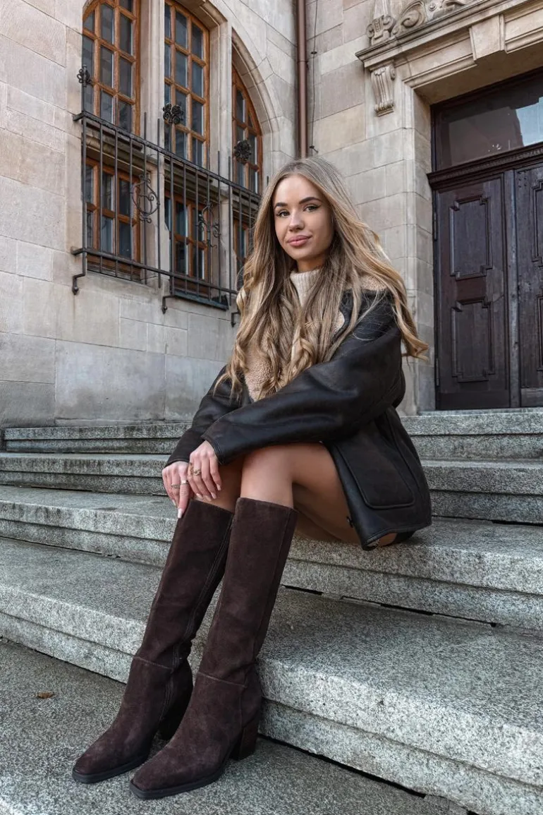 Zamszowe Kozaki Na Słupku Zamek Czekoladowe Lissara