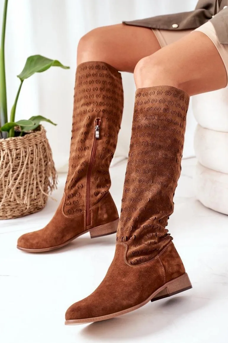 Zamszowe Kozaki Z Ażurowym Wzorem Brązowe Montana