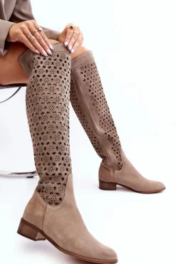 Zamszowe Kozaki Z Ażurowym Wzorem Beżowe Pointe