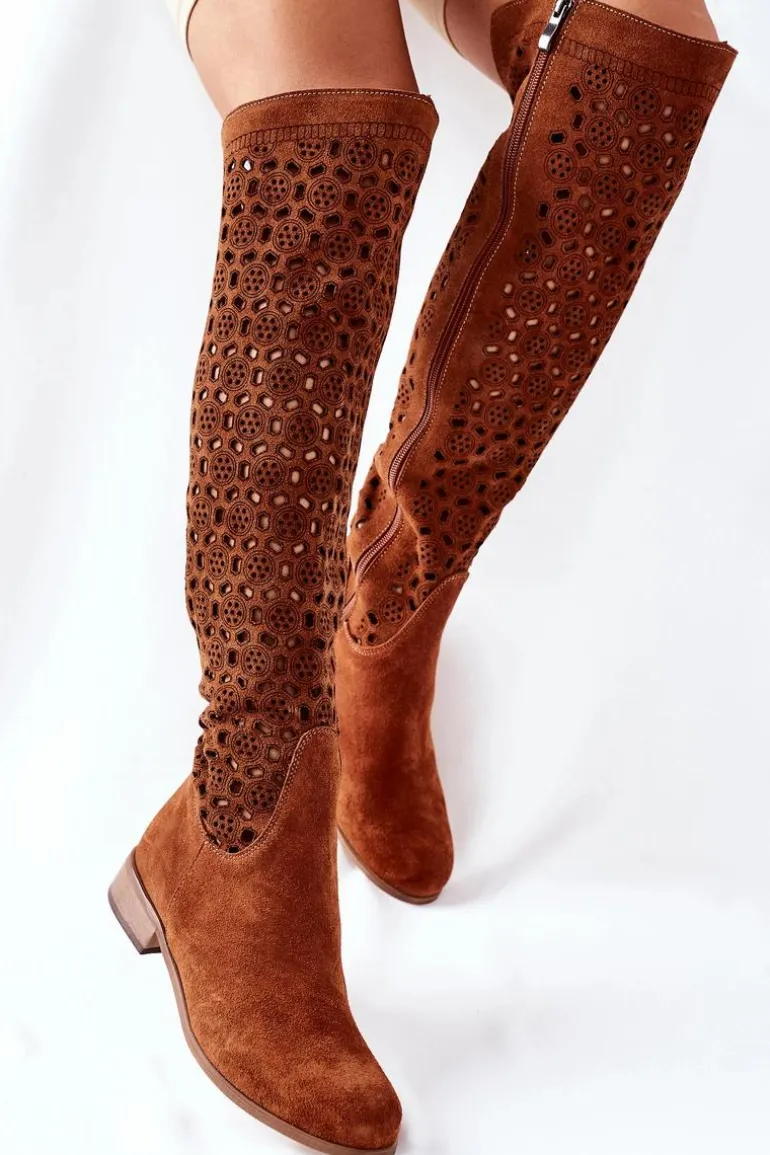 Zamszowe Kozaki Z Ażurowym Wzorem Brązowe Pointe