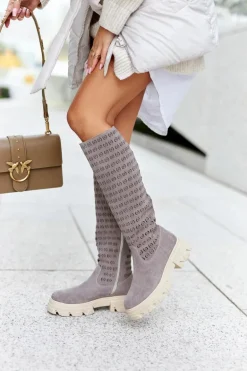 Zamszowe Kozaki Z Ażurowym Wzorem Jasnobrązowe Eldime